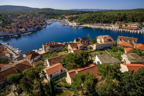 Helena Milna Brac Island Villa, Брондау Вилла Brac Island 