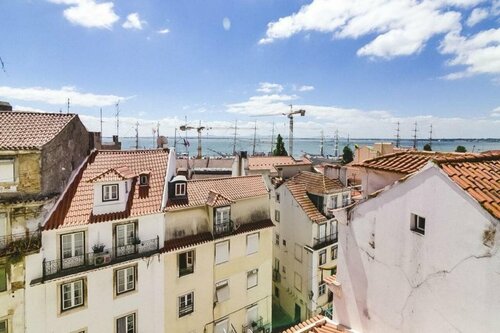 Alfama Apartment, Забронировать Отель Санта-Мария-Майор Лиссабон, рядом с Интенденти