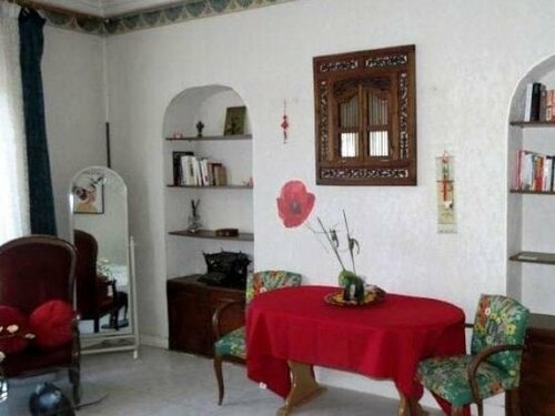 Chez Brigitte Guesthouse, Забронировать Гостевой дом Недорогие отели Ниццы, недорогие