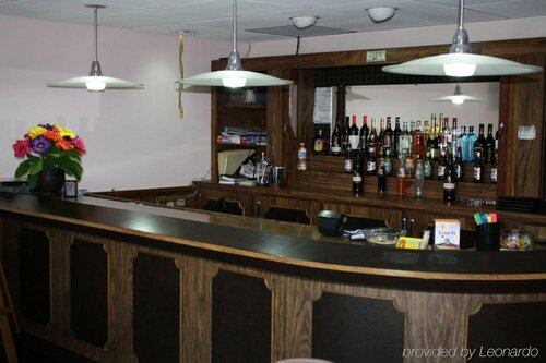 Empress Inn & x26; Suites, Reserva ahora Hotel Niagara Falls Ontario