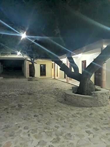 Hotel Villa Aurora, Забронировать Отель Недорогие отели Берналь, недорогие