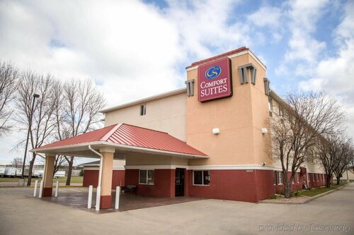 Comfort Suites Sioux Falls Mall District, Забронировать Отель Сиу-Фолс штат Южная Дакота