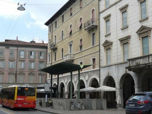 Apartment Bergamo Centro Storico, Забронировать Апартаменты/квартира Отели Бергамо с парковкой, Парковка
