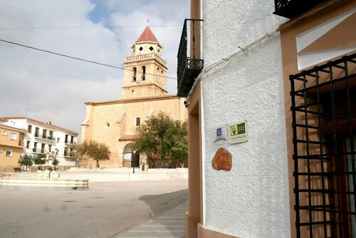 Tasteful holiday home in Mahora with balcony terrace, Book Hotel Albacete 