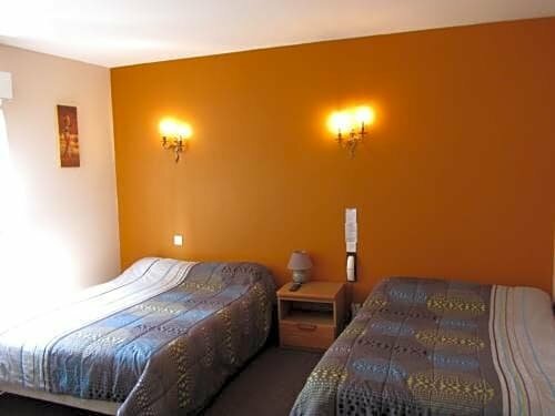 Auberge Vendeenne, Rezerwuj Hostel Les Sables-dʼOlonne Vendée