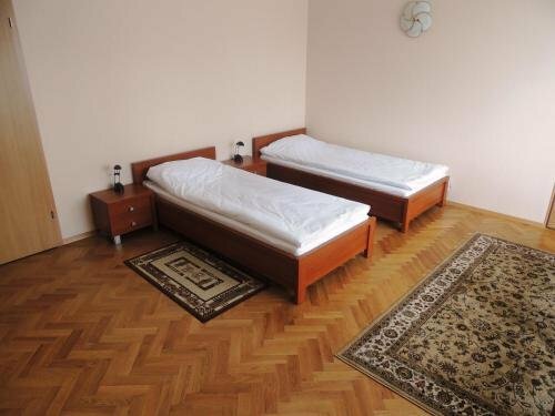 Hotel Zieliniec, Забронировать Отель Нове-Място 