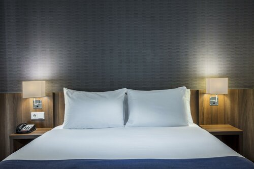 Holiday Inn Express Utrecht - Papendorp, an IHG Hotel, Prenota Hotel Hotel a Utrecht con parcheggio, Parcheggio