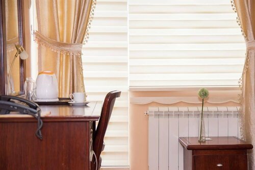 Garni Hotel Royal Crown, Reserva ahora Hotel Hoteles en Vojvodina con aparcamiento, Aparcamiento