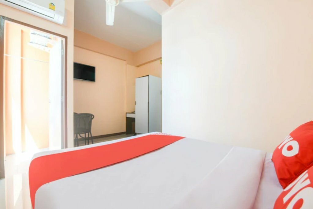 Oyo 348 Saithong Place