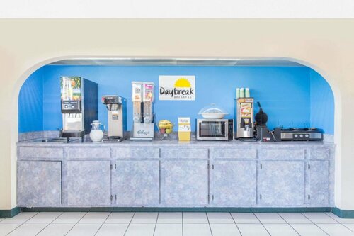 Days Inn & Suites by Wyndham Bentonville, Забронировать Отель Бентонвилл Northwest Arkansas