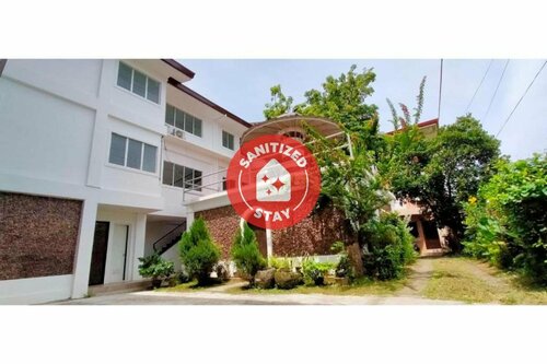 OYO 799 Ddd Habitat Iloilo, Varaa Hotelli Iloilo Iloilo