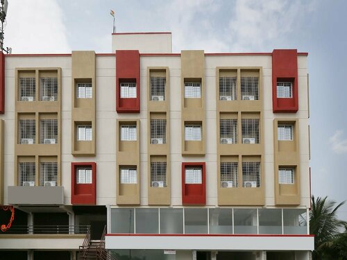 Oyo 15456 Comfort Inn, Забронировать Отель Пимпри-Чинчвад Индия
