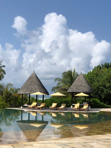Four Seasons Resort Maldives at Kuda Huraa, Đặt Khu nghỉ dưỡng Huraa 