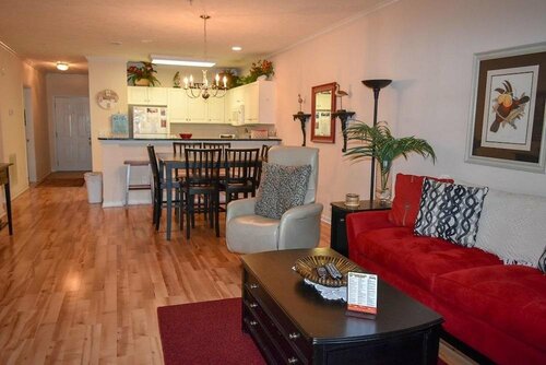 Ocean Keyes by Elliott Beach Rentals, Забронировать Отель Отели Гранд-Странд с парковкой, Парковка