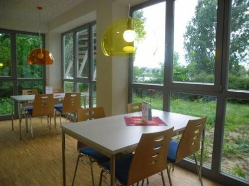 DJH Jugendherberge Mannheim International, Book Hotel Mannheim Airport 