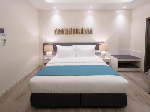 Si! Beach House, Book Hotel Hoteller i Southern Atolls med pool, Swimmingpool