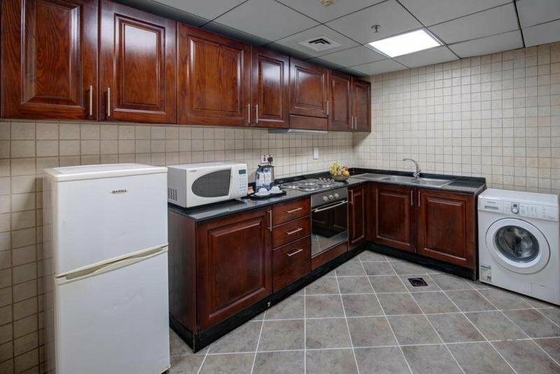 Room and bed space Available