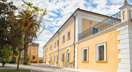 Villa Fiorita, Забронировать Отель Отели Джулианова с бассейном, Бассейн
