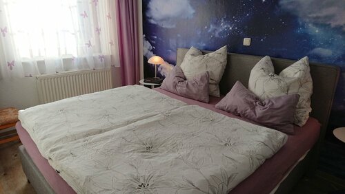 Steffi's Zimmervermietung, Prenota Hotel Hotel a Brandeburgo con parcheggio, Parcheggio
