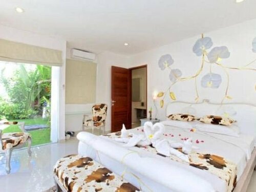 Moonlight Bali, Забронировать Отель Бизнес-отели Танджунг-Беноа, рядом с Пляж Танджунг-Беноа, 4* 5*
