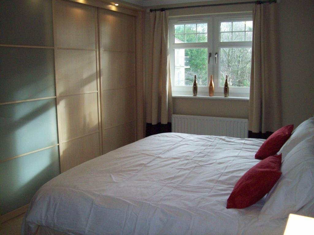 Turnberry Apartments