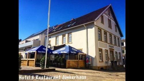 Hotel Junkerhaus, Забронировать Отель Бад-Зальцуфлен Teutoburg Forest