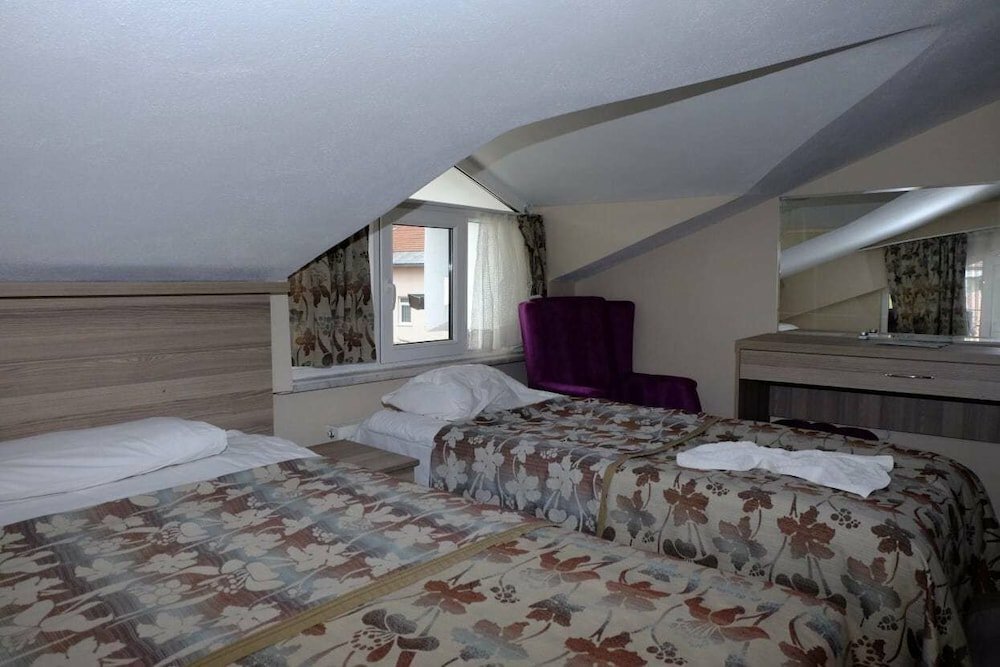 Trelough House B&b