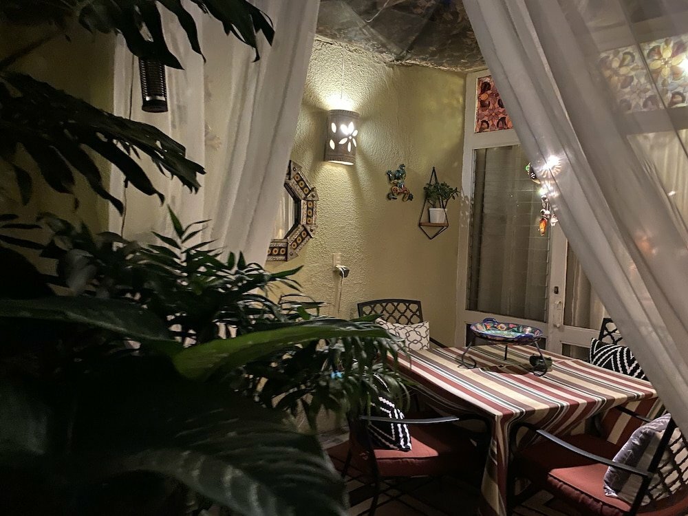 Dickinson Guest House