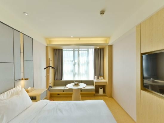 GreenTree Inn Express Shanghai Baoshan District Youyi Road Metro Station