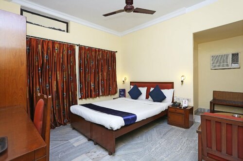 OYO 4621 Hotel Camac Plaza, Забронировать Отель Калькутта East Zone