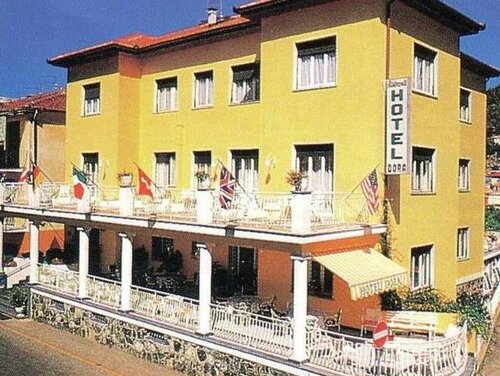 Hotel Dora, Забронировать Отель Отели Чинкве-Терре 3 звезды, 3*