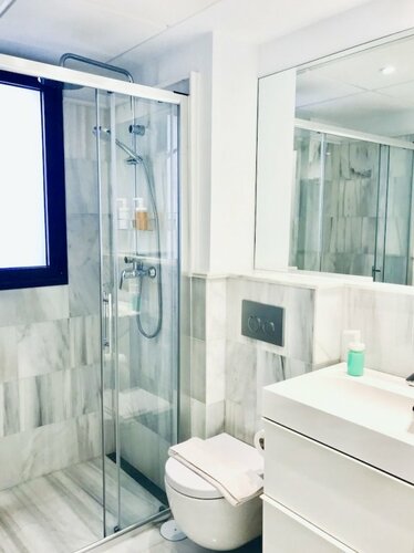 Apartamentos Domus con parking gratuito, Забронировать Апартаменты/квартира Отели Гранады с бассейном, рядом с Монастырь Сен-Джеронимо, Бассейн