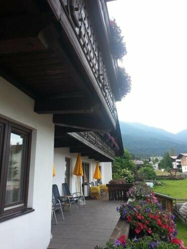 Hotel Garni Dietrich, Забронировать Отель Отели Тироля с парковкой, Парковка