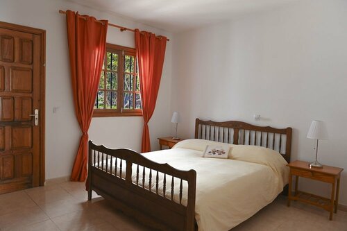 LC Bastian Marina Bungalow, Book Hotel Hoteller i Canary Islands med parkering, Parkering