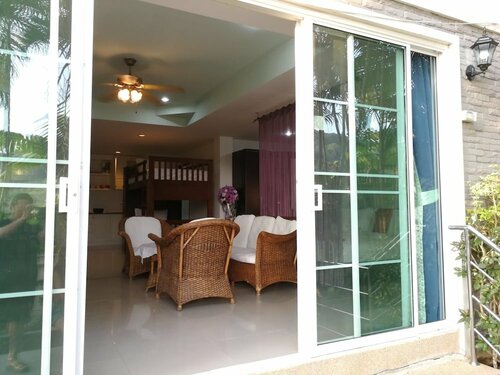 ฺBaan Waru seaview villa, Забронировать Гостевой дом Раваи 
