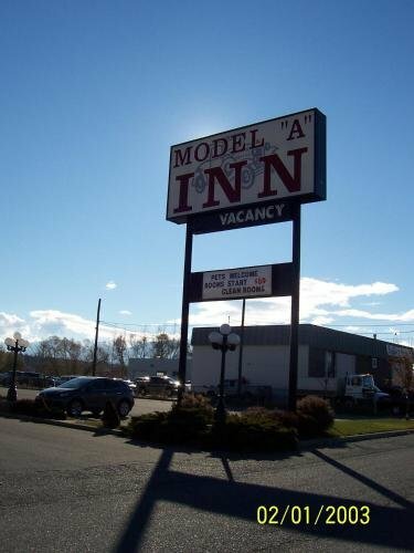 Model A Inn, Забронировать Мини-отель Мини-отели Kimberley Alpine, Мини-отель