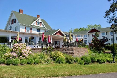 Auberge Giseles Inn, Book Hostel / Vandrerhjem Baddeck 