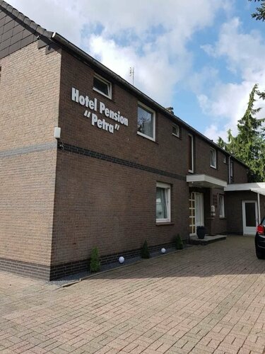 Hotel Pension Petra, Забронировать Отель Отели East Frisia 3 звезды, 3*