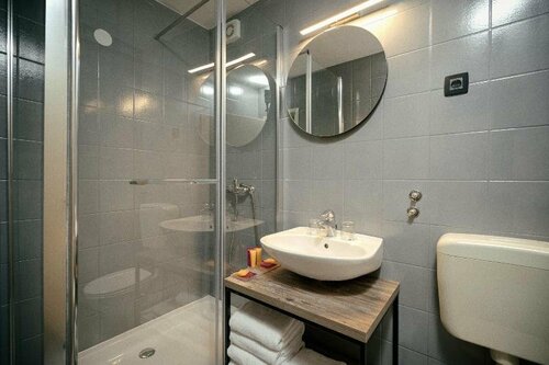PLACES Hvar Hotel by Valamar, Prenota Hotel Stari Grad 