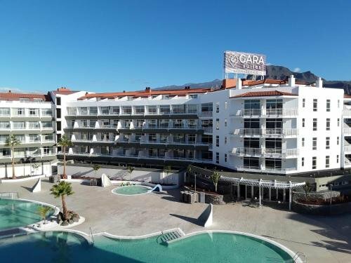 Gara Suites Golf & Spa, Забронировать Курортный отель Курортные отели Косты Адехе, Курортный отель