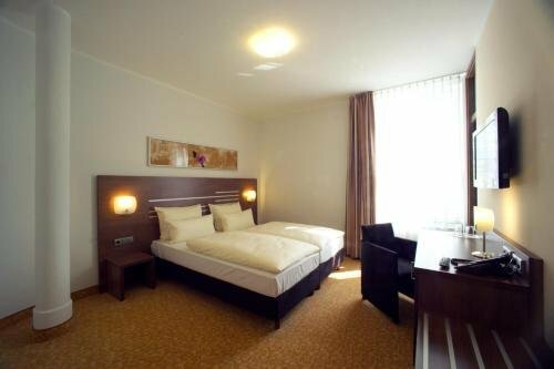 Hotel Brühlerhöhe, Забронировать Отель Отели Эрфурта 3 звезды, 3*