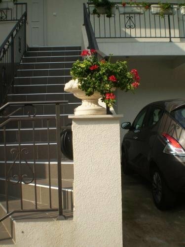 Apartments Leut, Đặt Căn hộ Sveti Stefan 