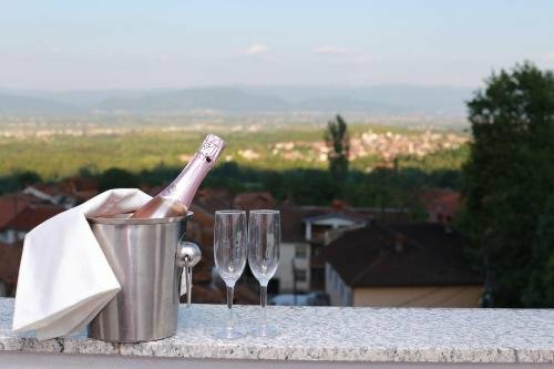 Villa od Alula, Buchen Sie Villa Ferienhäuser in Vevchani, Cottage