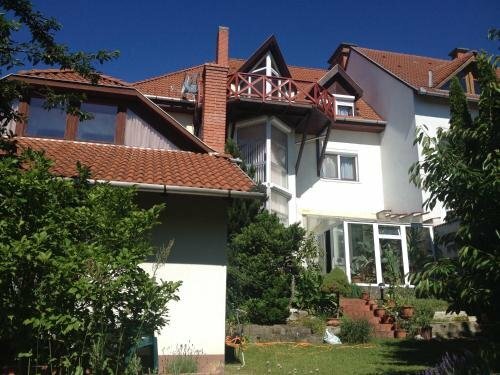 Pension Family Fábsits, Забронировать Отель Отели Хевиз 3 звезды, 3*