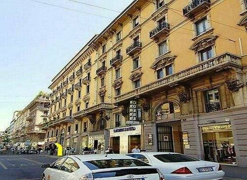 Hotel Aurora, Забронировать Отель Центральный вокзал Милан, рядом с Датео