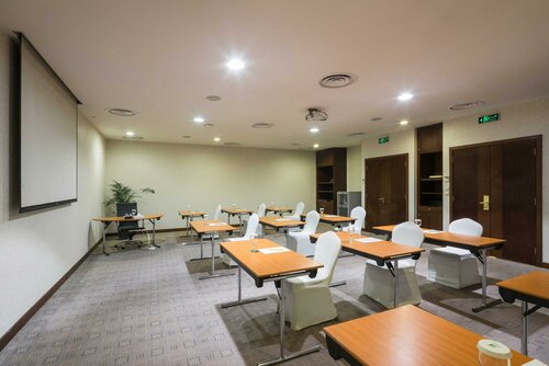 Holiday Inn Riyadh Al Qasr by IHG, Забронировать Отель Аль-Олайя Эр-Рияд