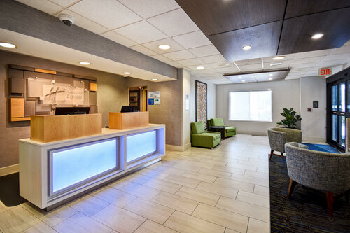 Holiday Inn Express Newport North - Middletown by IHG, Брондау Қонақ үй Миддлтоун Connecticut