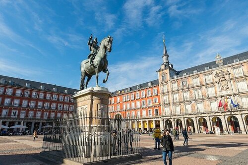 Pestana Collection Plaza Mayor, Book Hotel Hoteller i Madrid med pool, nær Edificio Grassy, Swimmingpool