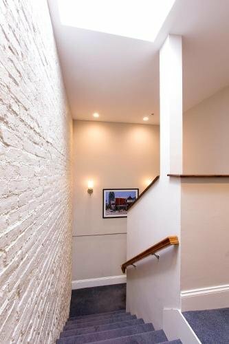 West Broadway Quarters by Thatch, Забронировать Отель Бостон Бостон, рядом с Парк Бостон Коммон