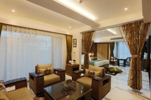 Hotel Shoolin Grand, Book Hotel Guwahati Assam